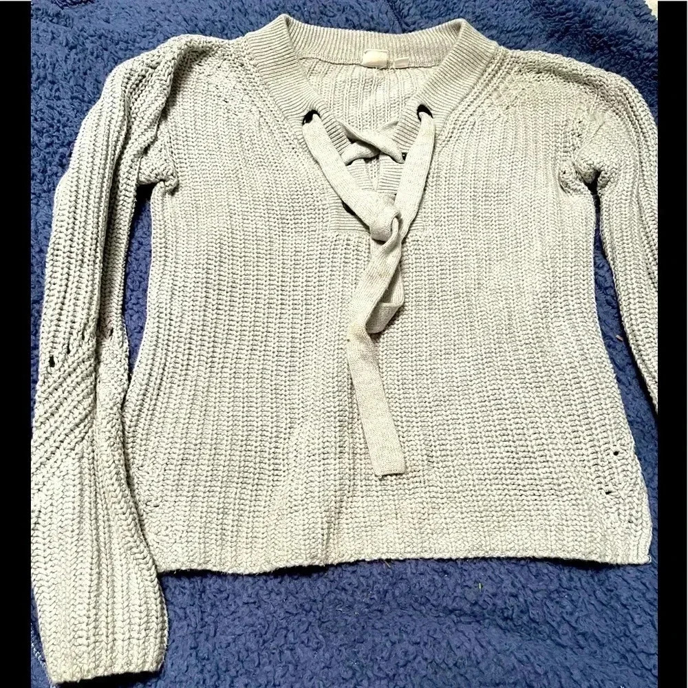 Grey knit sweater